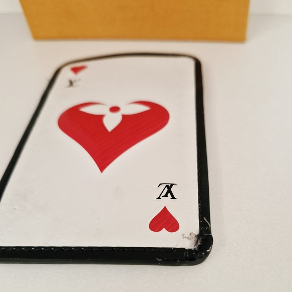 Auth Preowned Louis Vuitton Epi Monogram Game On Card Holder - Picture 6 of 9